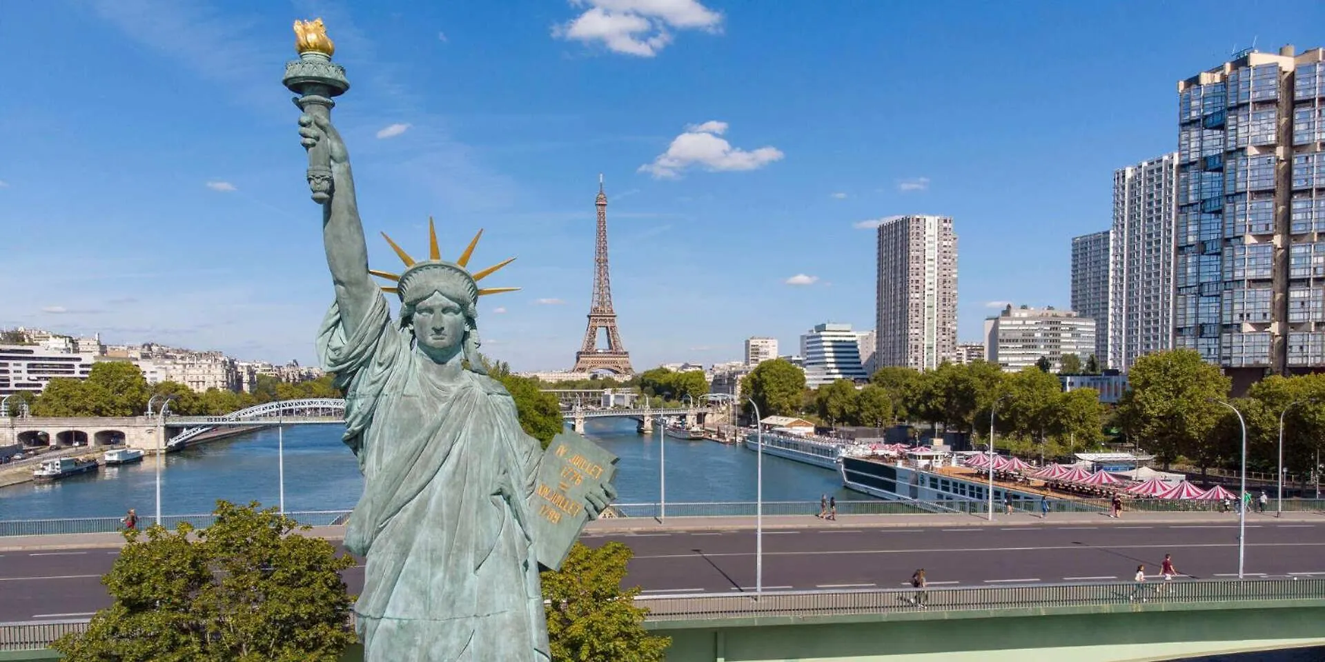 Apartment Unique Luxury Parisian Panorama High-rise By The Eiffel Tower Paris